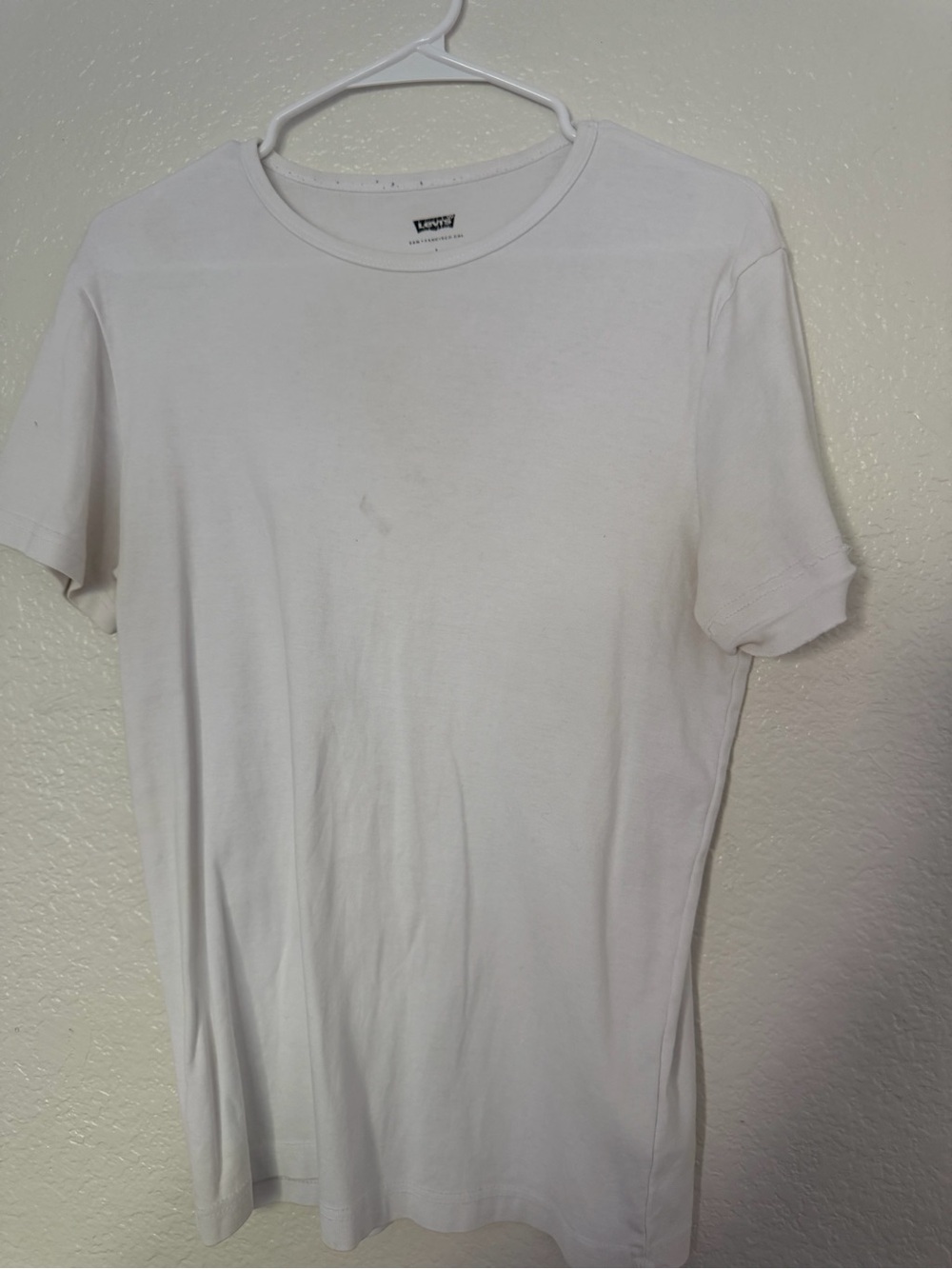 Levi's White and Deep Red Crew Neck Tee Duo - Picture 9 of 12